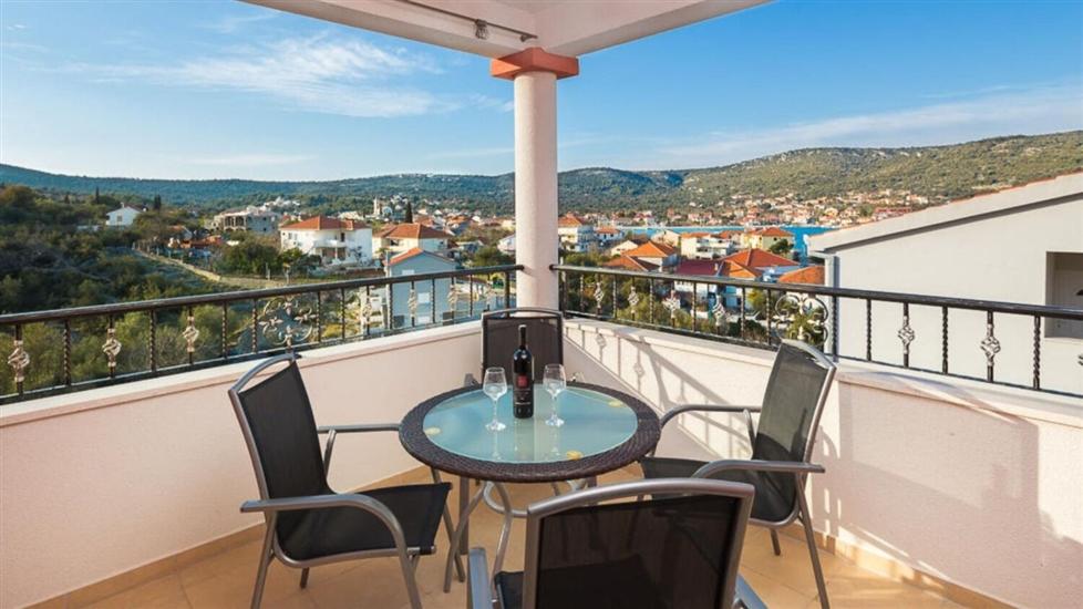 Apartment A3, for 5 persons