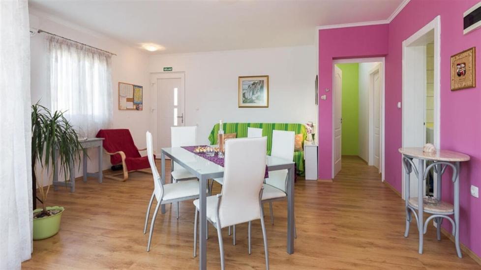 Apartment A3, for 5 persons