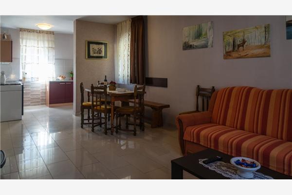 Apartment A1, for 6 persons