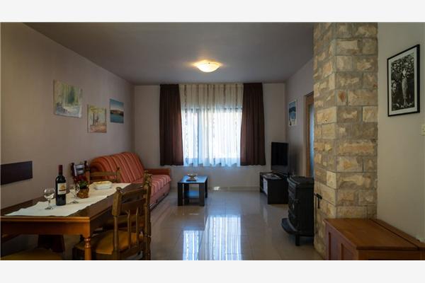 Apartment A1, for 6 persons