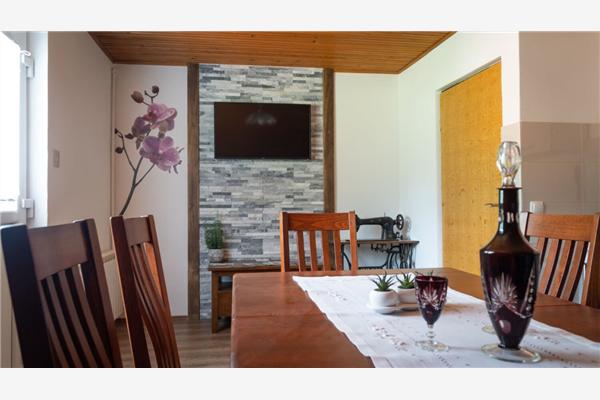 Apartment A2, for 6 persons