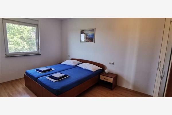 Apartment A2, for 6 persons