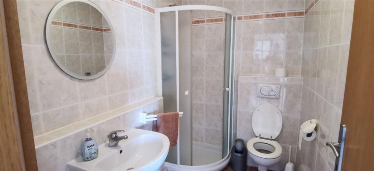 Apartment A2, for 6 persons