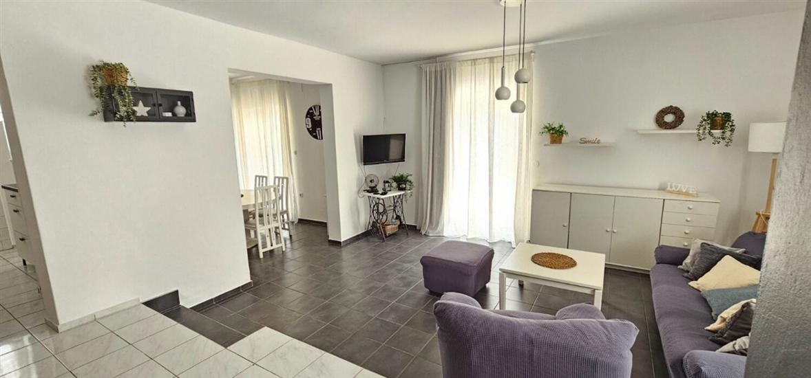 House K1, for 8 persons