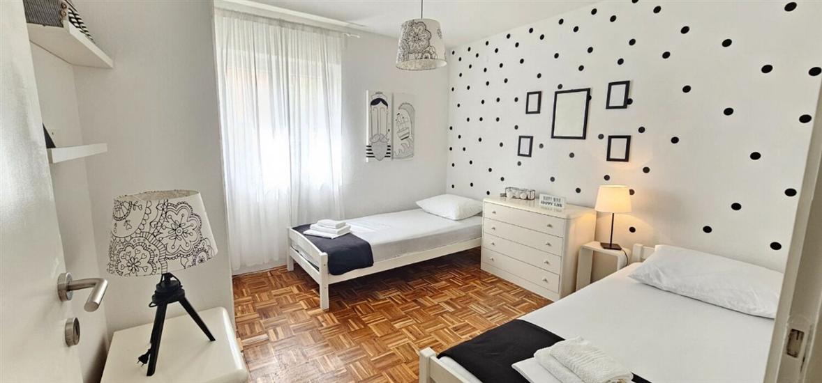 House K1, for 8 persons