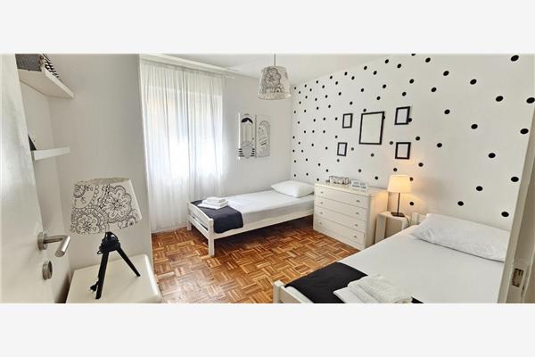 House K1, for 8 persons