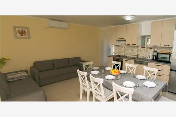 House K1, for 9 persons