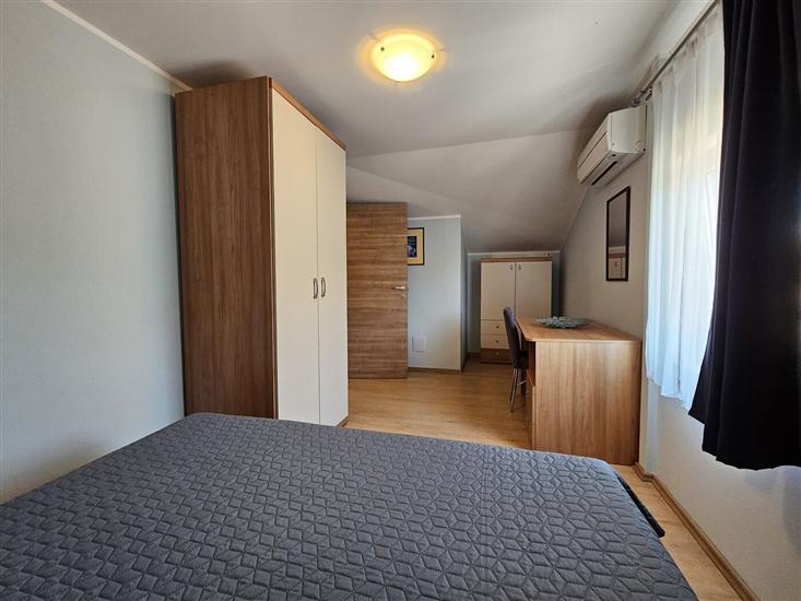 Apartment A4, for 4 persons