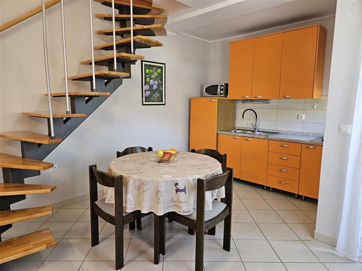 Apartment A4, for 4 persons