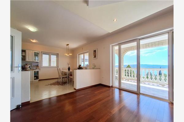 Apartment A2, for 6 persons