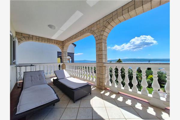 Apartment A2, for 6 persons