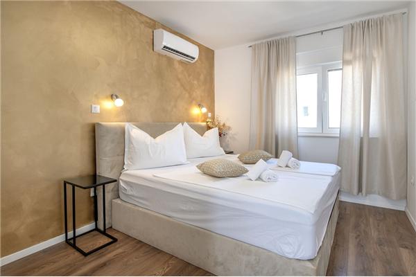 Hiša K1, na 8 osebe