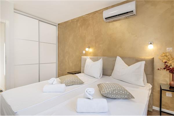 Hiša K1, na 8 osebe