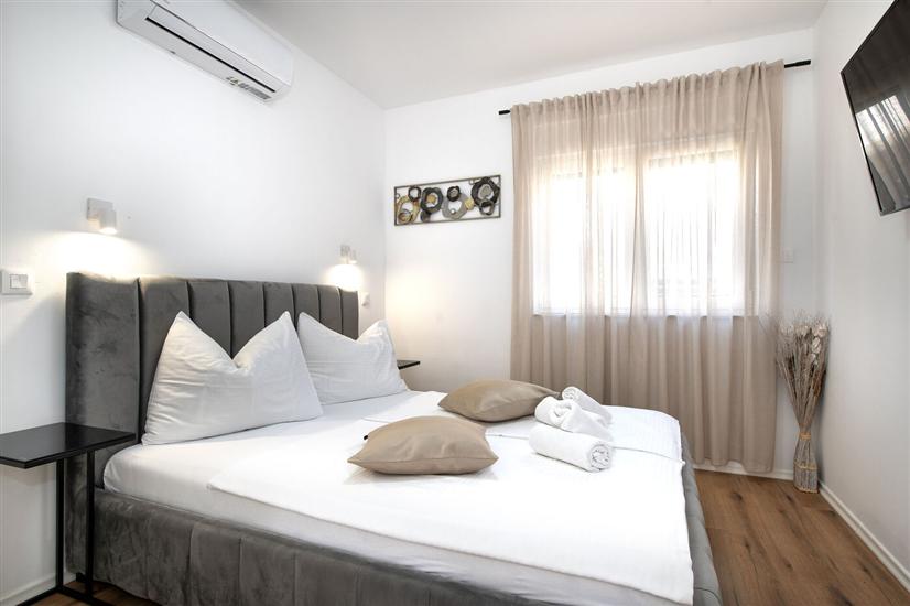 Hiša K1, na 8 osebe