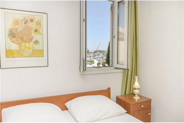 House K1, for 10 persons