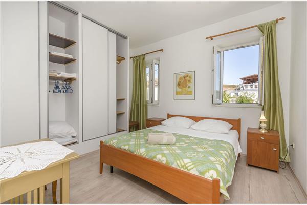 House K1, for 10 persons