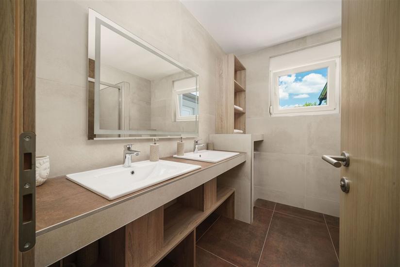 Apartment A1, for 6 persons