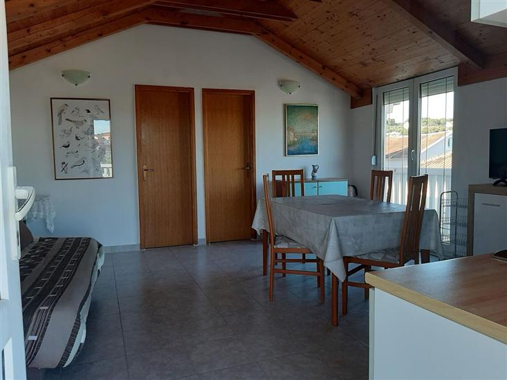 House K1, for 10 persons