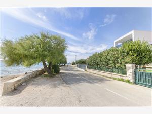 Apartments Adriatic Vodice, Size 90.00 m2, Airline distance to the sea 20 m