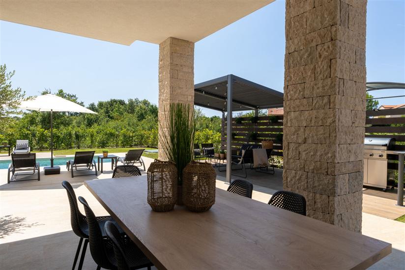 Villa Palazzina I s bazenom i wellnesom