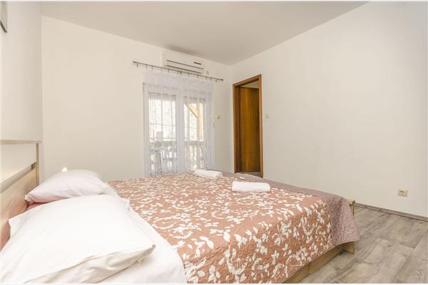 Apartment A2, for 4 persons