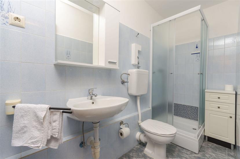 Apartment A2, for 4 persons