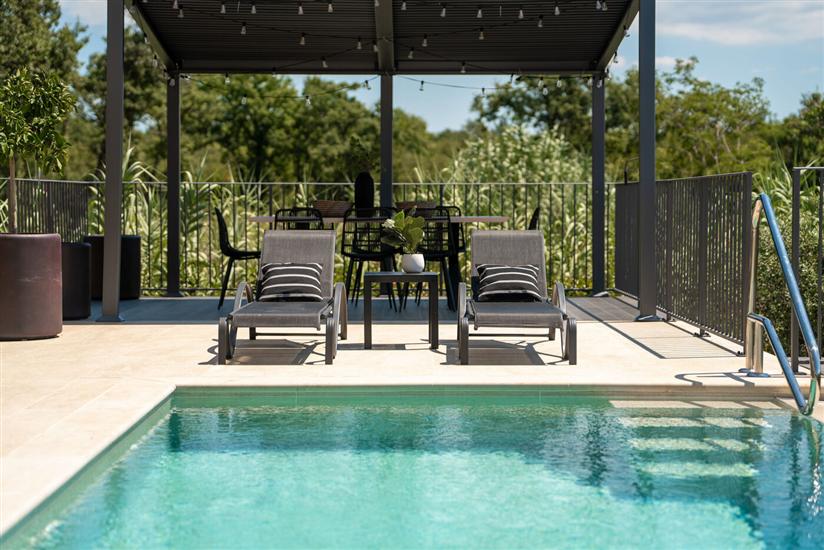 Villa Palazzina II s bazenom i wellnesom