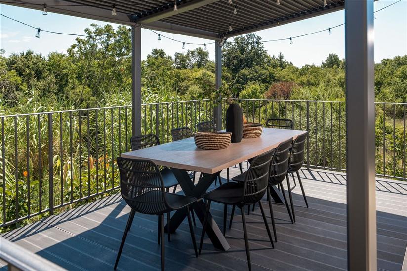 Villa Palazzina II s bazenom i wellnesom