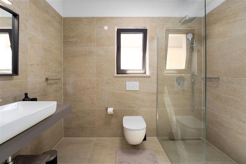 House K1, for 8 persons