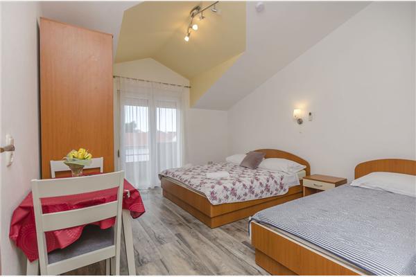 Apartment A4, for 3 persons