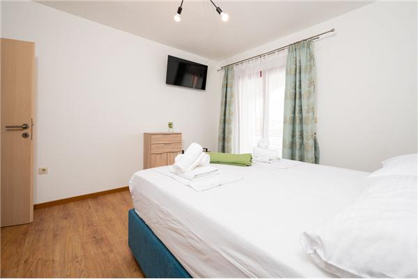 Apartment A1, for 5 persons