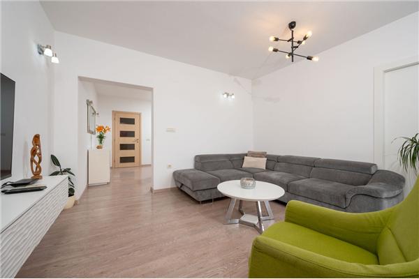 Apartment A1, for 5 persons