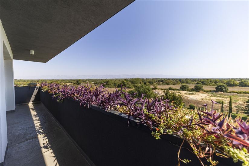 House K1, for 26 persons