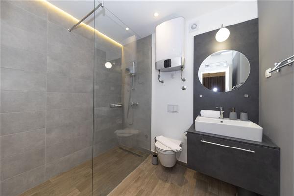 House K1, for 26 persons