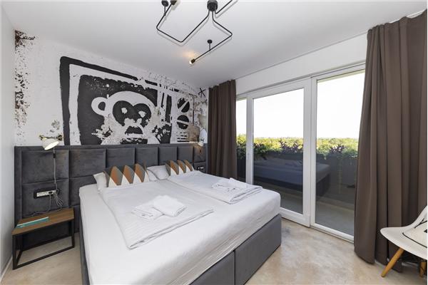 House K1, for 26 persons