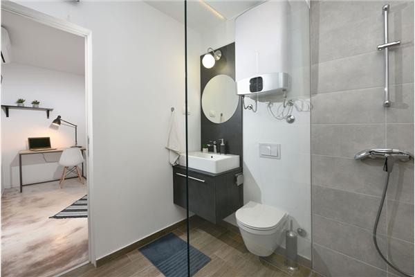 House K1, for 26 persons