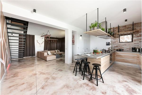 House K1, for 26 persons