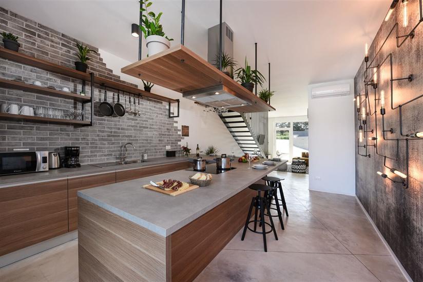 House K1, for 26 persons