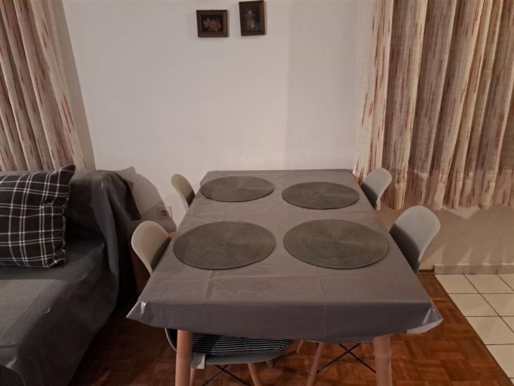 Apartment A1, for 5 persons