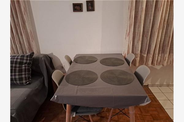 Apartment A1, for 5 persons