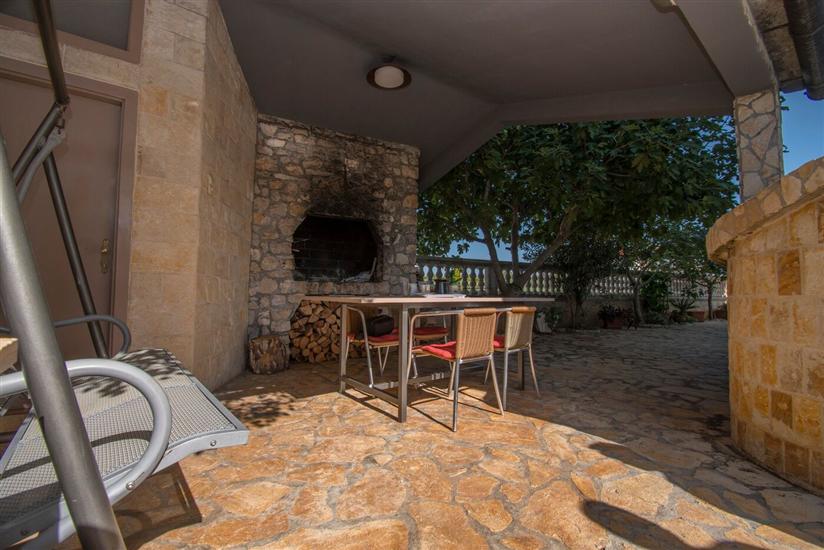 Lägenheter Antique Ivo