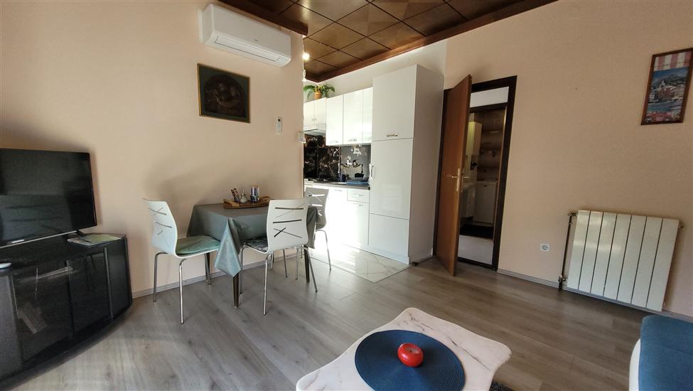 Apartment A1, for 3 persons