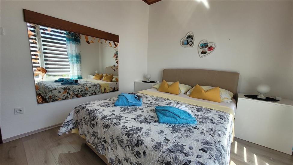 Apartment A1, for 3 persons