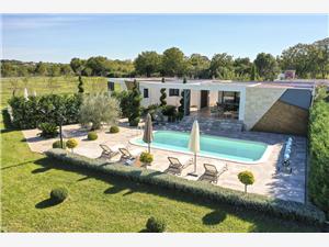 Villa Royal Green Three Nin, Superficie 80,00 m2, Hébergement avec piscine