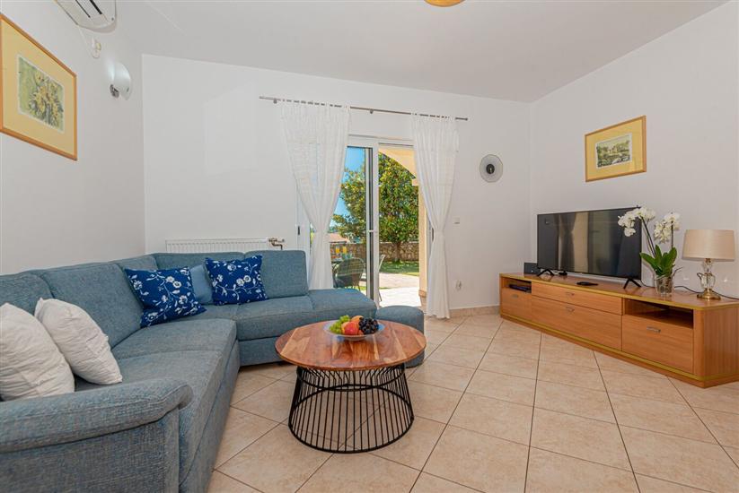 House K1, for 10 persons