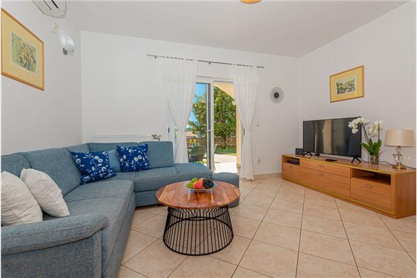 House K1, for 10 persons