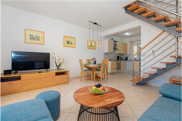 House K1, for 10 persons