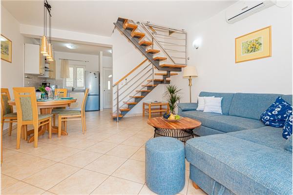 House K1, for 10 persons