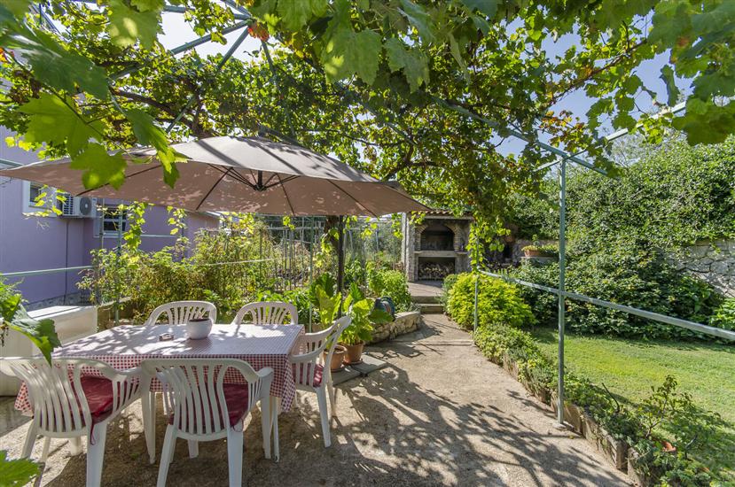 Apartmaj Tonkica Flower Garden