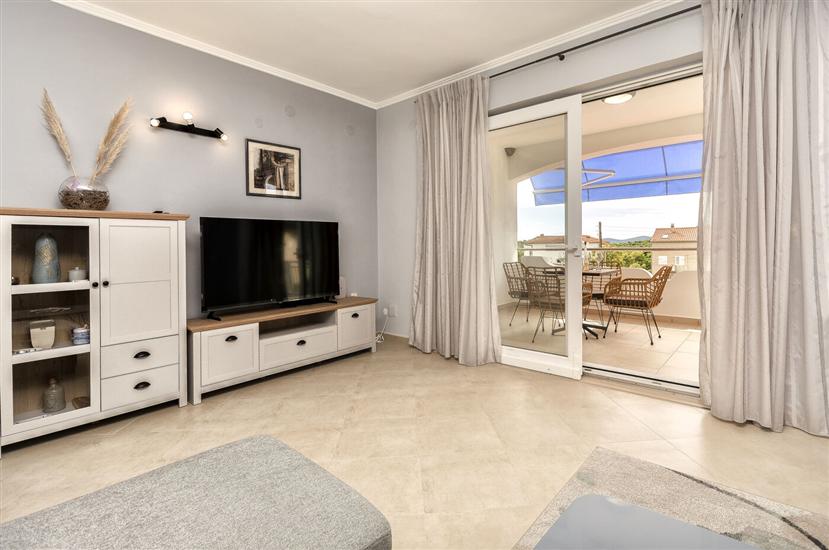 Apartment A1, for 5 persons